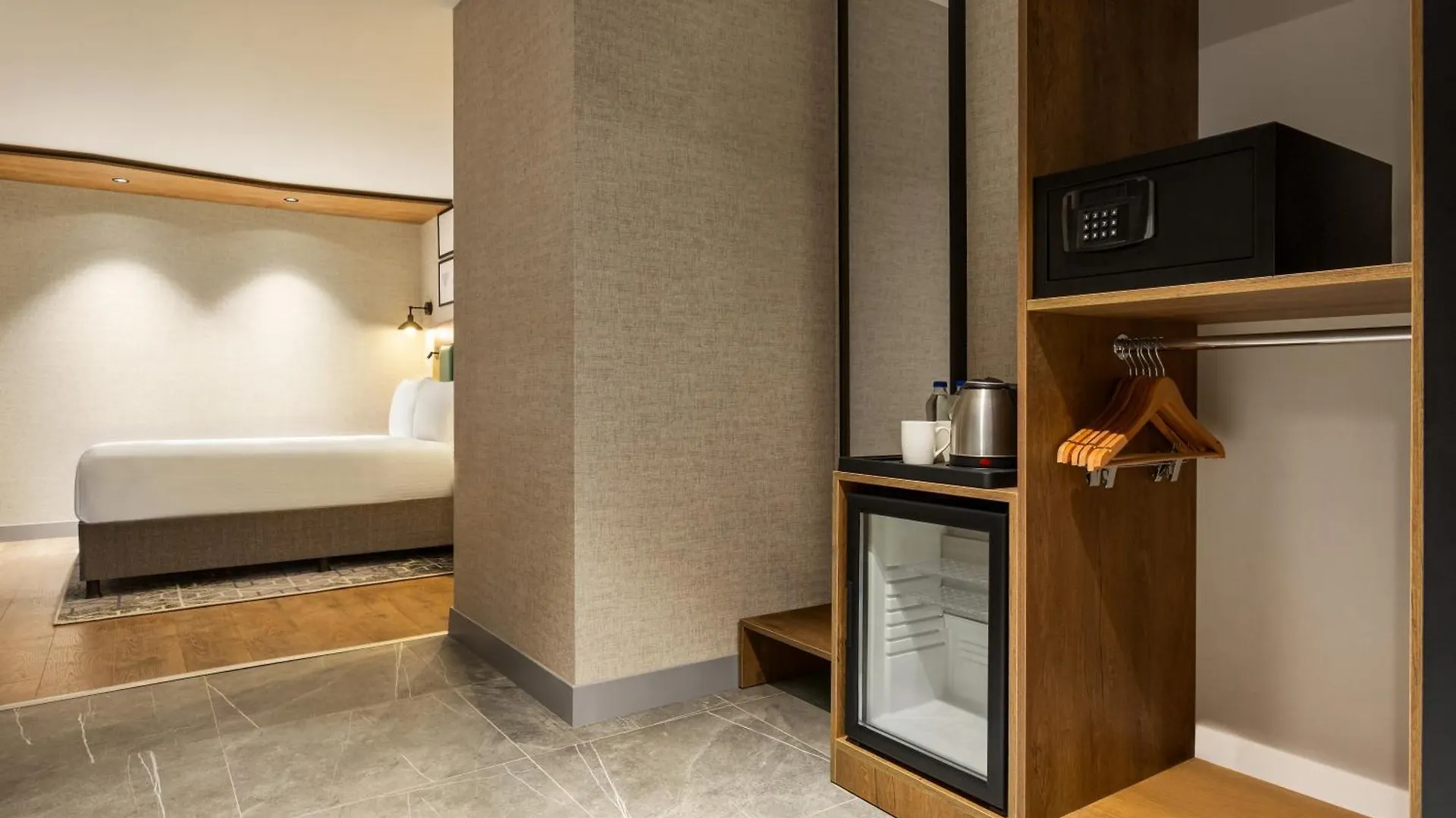 Ramada Encore By Wyndham Istanbul Arnavutkoy Отель
