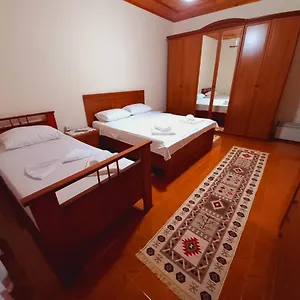 sokolli-guest-house.albaniahotels.org/