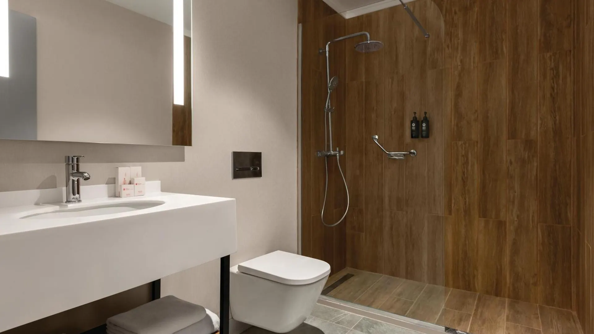 Ramada Encore By Wyndham Istanbul Arnavutkoy